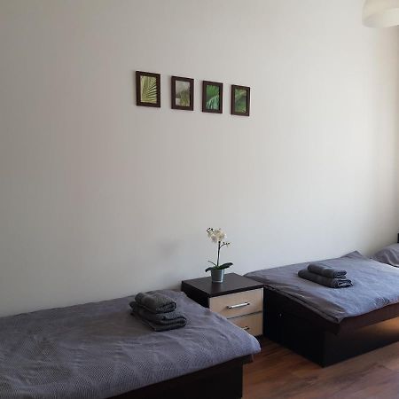 Apt With 6 Single Beds Swinoujscie Bagian luar foto
